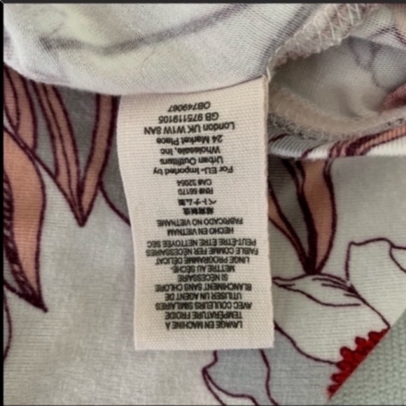 Free People “Keeping on Top “ top - Picture 6 of 10